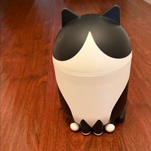 IKEA Limited Edition - Gresjsimojs Black and White Cat storage with lid NWT